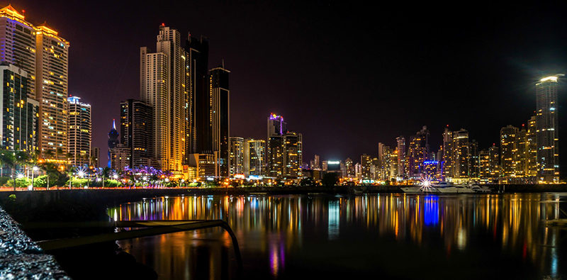 パナマ市の夜景